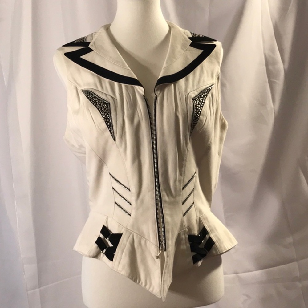Studded black and white vest- caché